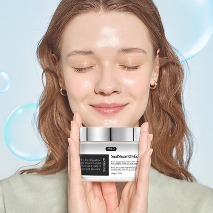 Snail Secretion Filtrate Face Moisturizer ¨C Universal 50g | Fast-Absorbing, Lasting Hydration